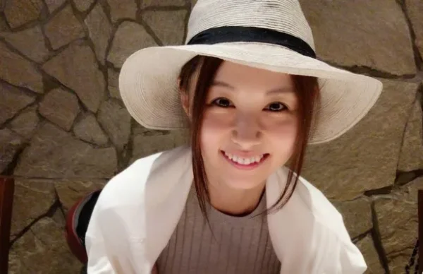 風間俊介の奥さん・河村和奈の素顔や10年愛の馴れ初め、奇跡のアラフォーの若さの秘密、家族構成と子供非公開の理由、ディズニー好きイクメンエピソードまで写真付きで網羅、わかりやすく完全解説。