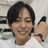 廣瀬智紀の実家は三郷市？瑞穂中学など通学歴と本人ブログを徹底検証し、家族構成や明治学院大の真相、裕福説、川栄李奈との子育てを支える祖父母エピソード、年収から見る実家の経済力も解説。